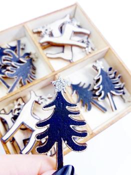 17-tlg. Set Rentier mit Tannenbaum in Holzbox